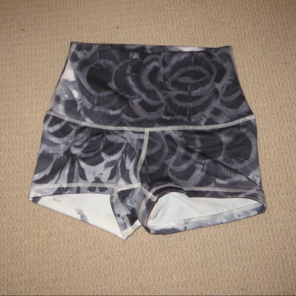 Lululemon Black and White Patterned Booty Shorts